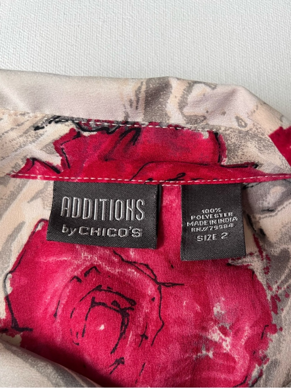 Additions by Chico Red Floral Print Button-Up Blouse - Women (2) Large - Picture 4 of 7
